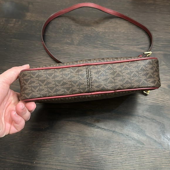 Michael Kors Jet Set signature - Picture 6 of 13